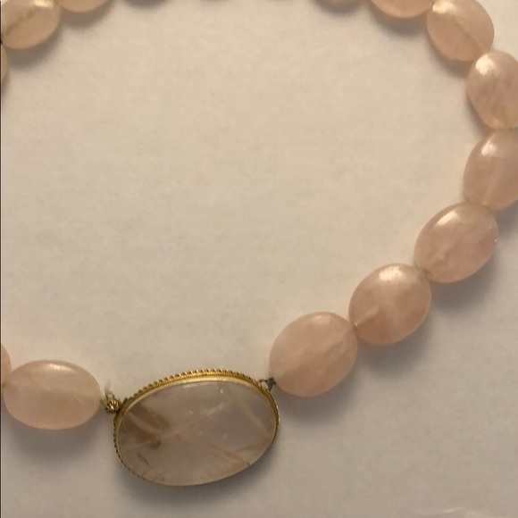 Rose quartz bead necklace with gold clasp - Picture 3 of 8